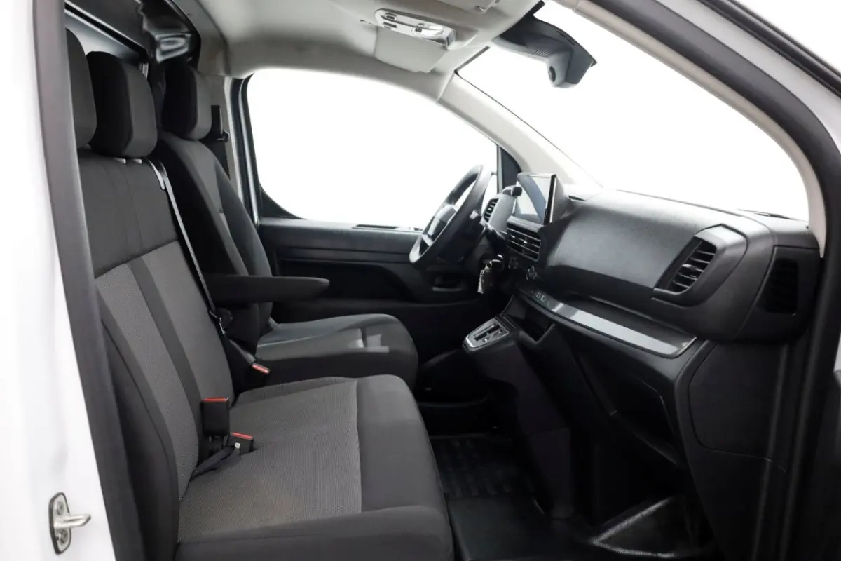 2.0 Diesel 145pk Automaat L3 Airco/Navi/Camera 12-2024