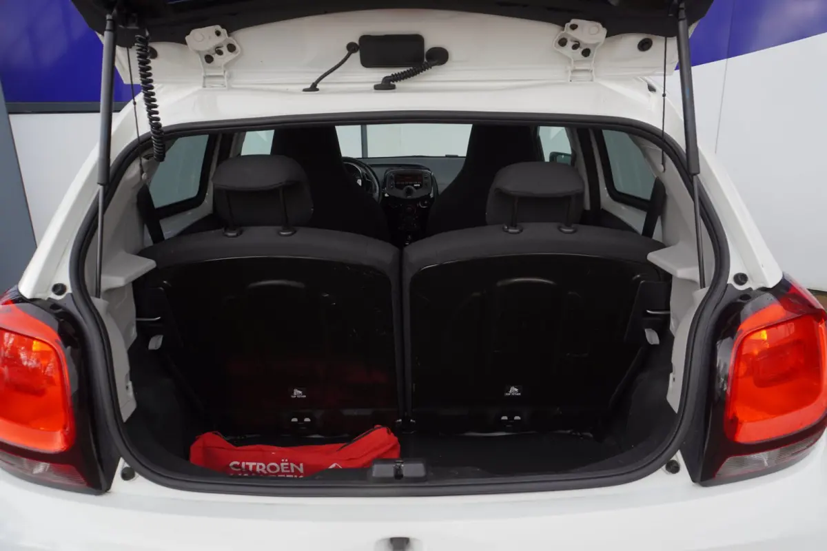 1.0 VTi Feel+Dab+ airco+privacy-Glass+nieuwe-banden voor = SUPER ONDERHOUDEN !!