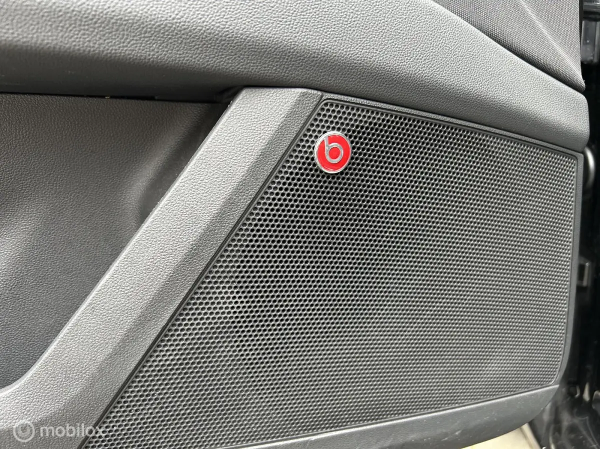 2.0 TDI FR Business Intense