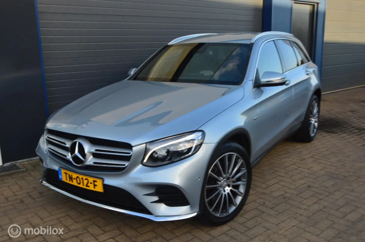 250 4MATIC Edition 1,Leer Disigno,Led