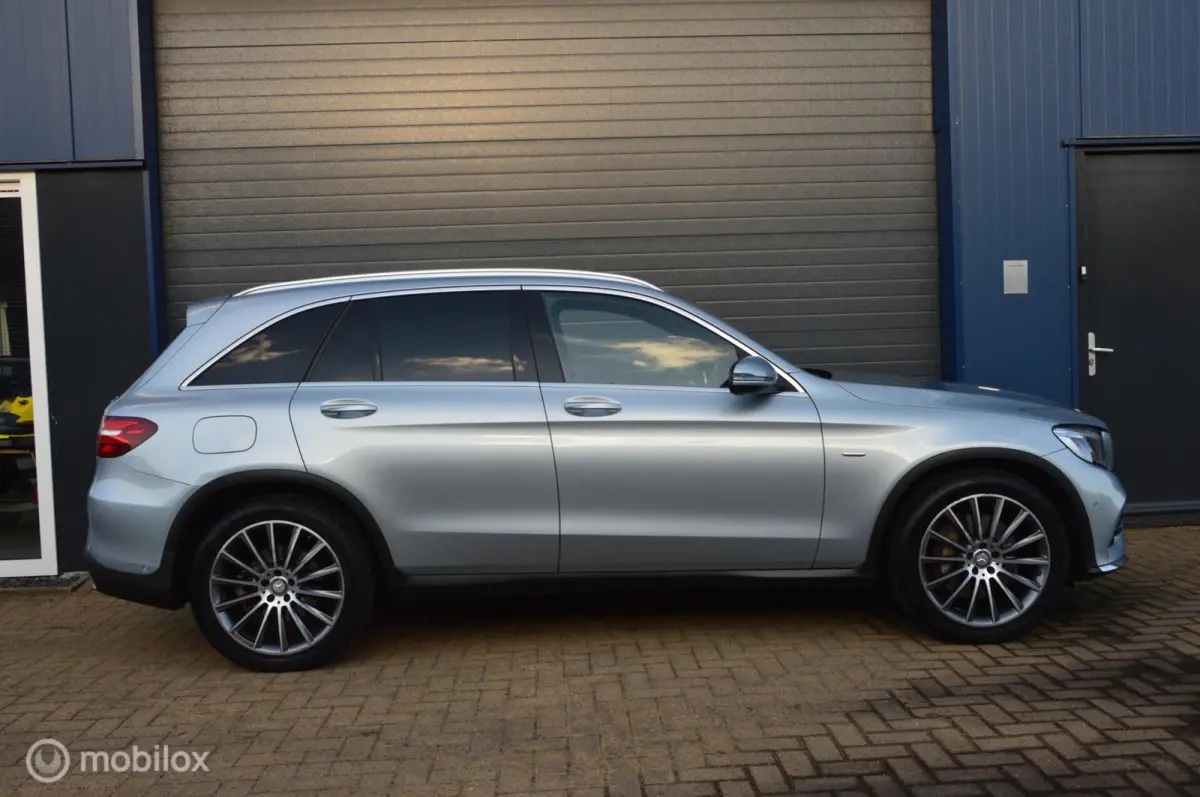 250 4MATIC Edition 1,Leer Disigno,Led