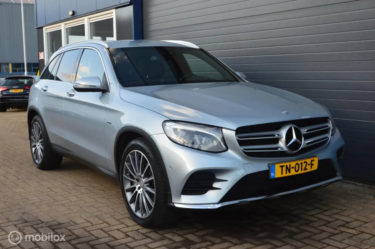 250 4MATIC Edition 1,Leer Disigno,Led