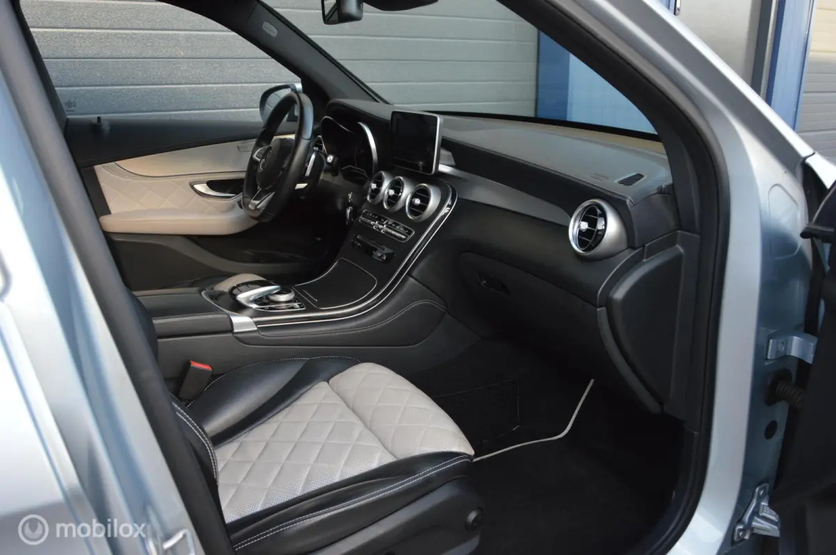 250 4MATIC Edition 1,Leer Disigno,Led