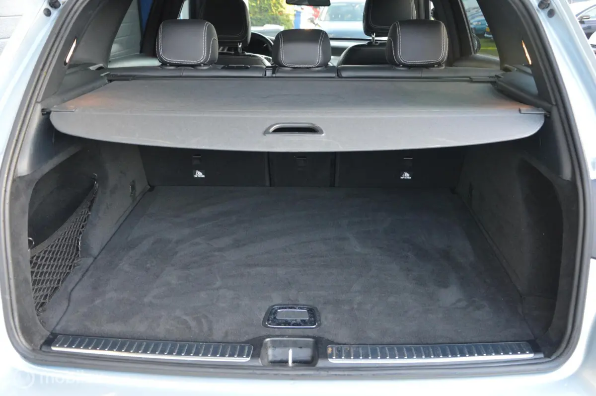 250 4MATIC Edition 1,Leer Disigno,Led