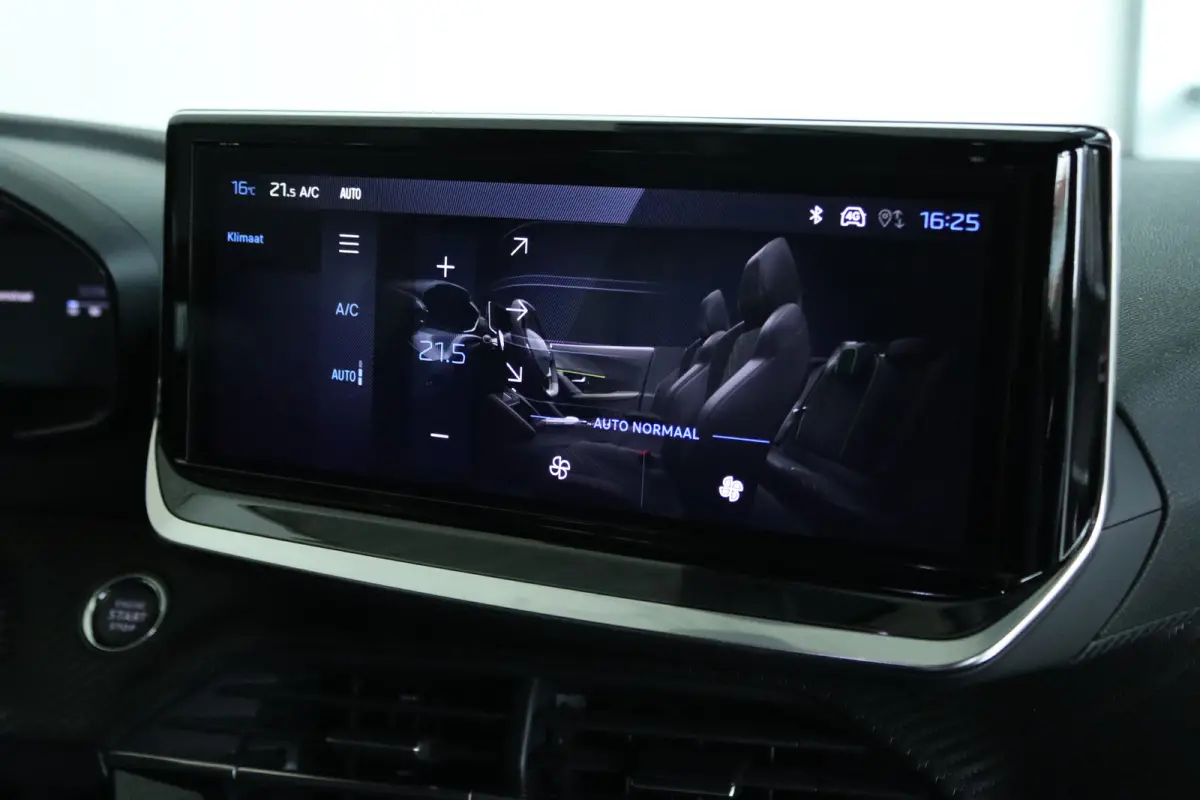 1.2 Turbo 100 Allure | Cruise Control | Navigatie | Keyless | Sensoren | Carplay | Climate | LED | 17 Inch