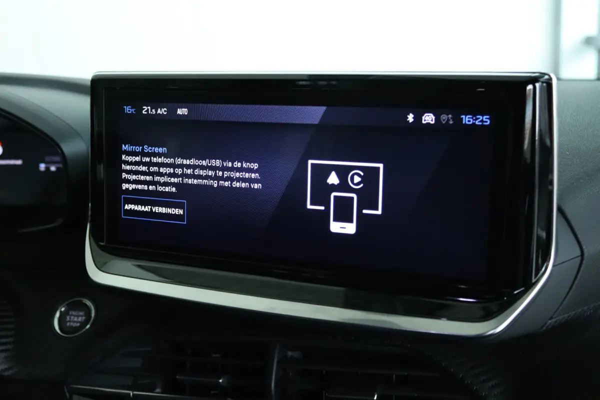 1.2 Turbo 100 Allure | Cruise Control | Navigatie | Keyless | Sensoren | Carplay | Climate | LED | 17 Inch