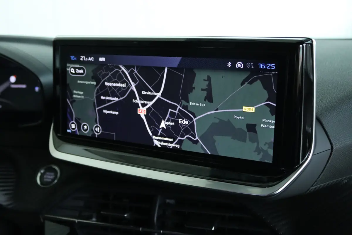 1.2 Turbo 100 Allure | Cruise Control | Navigatie | Keyless | Sensoren | Carplay | Climate | LED | 17 Inch