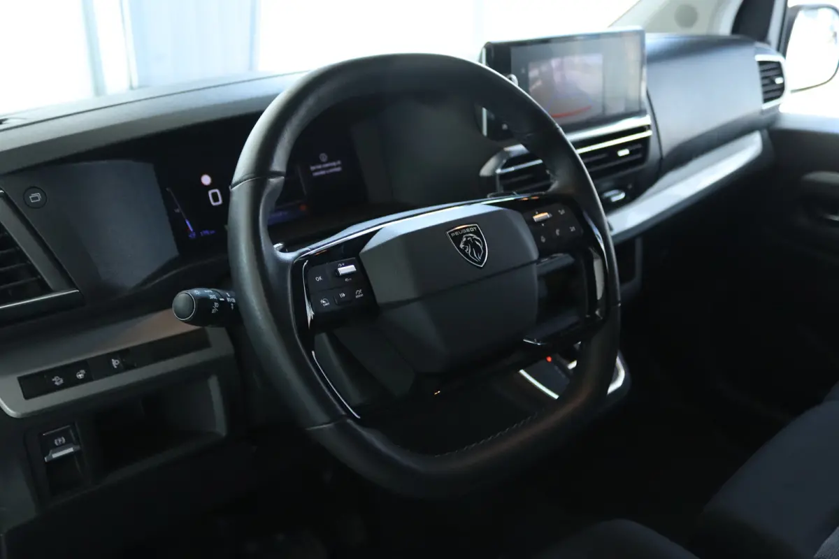 2.0 BlueHDi 145 S&S L3 | Cruise Control | Betimmering | Stuurverwarming | Keyless | Navi | Camera | Carplay | Climate |