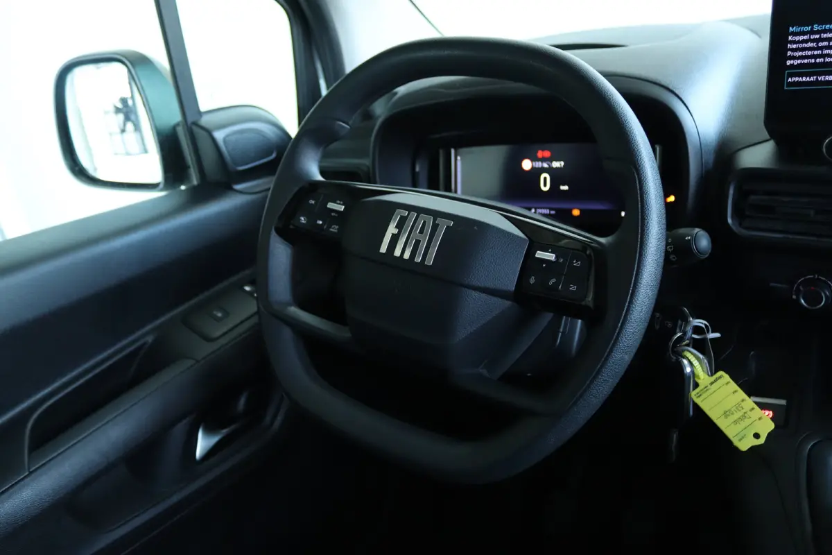 1.5D 100pk L1 | Cruise Control | Betimmering | Camera | Airco | Navigatie | Carplay | Digitale Spiegel | Virtual Cockpit