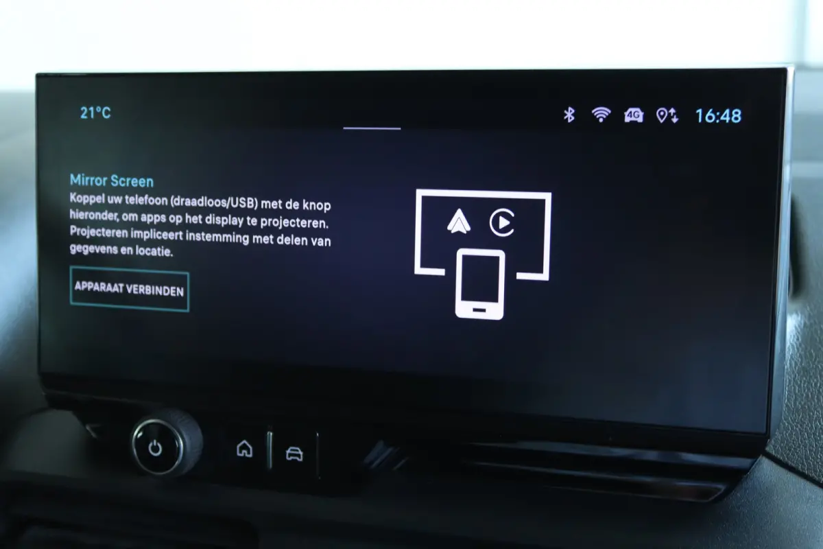 1.5D 100pk L1 | Cruise Control | Betimmering | Camera | Airco | Navigatie | Carplay | Digitale Spiegel | Virtual Cockpit