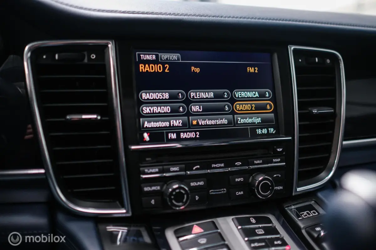 3.0 S Hybrid | Yachting Blue | Executive Rear Seat | youngtimer | winter + zomerset | uniek | Blauw interieur |