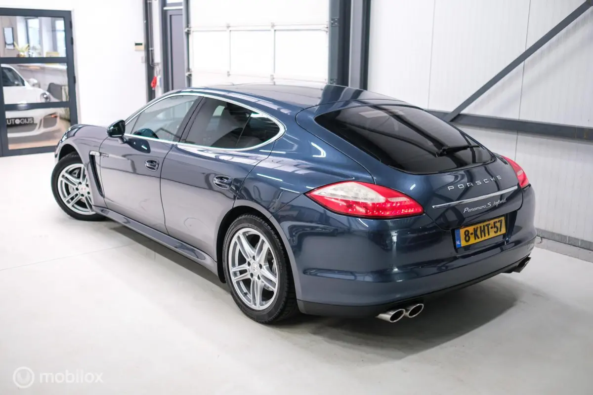 3.0 S Hybrid | Yachting Blue | Executive Rear Seat | youngtimer | winter + zomerset | uniek | Blauw interieur |
