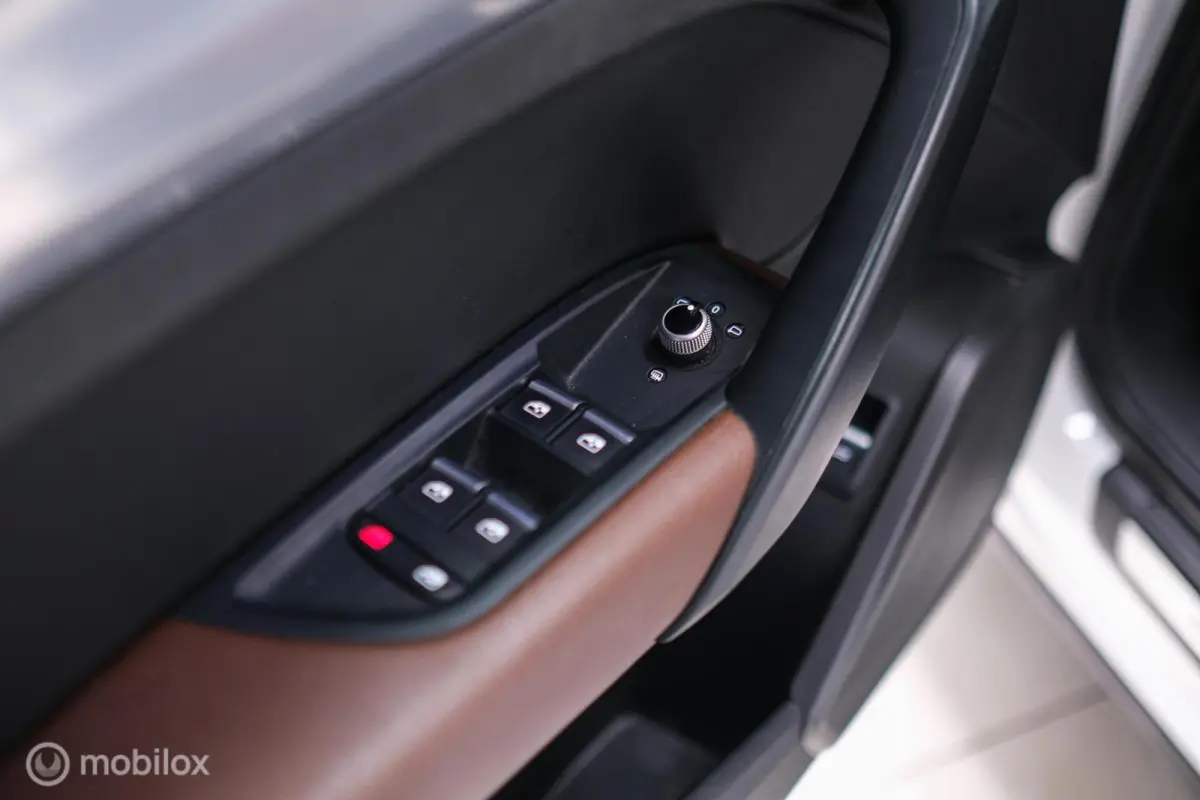 2.0 TFSI quattro Launch Edition | HUD | Virtual cockpit | Trekhaak | LED | Leder | Ambiance verlichting | Nieuw model |