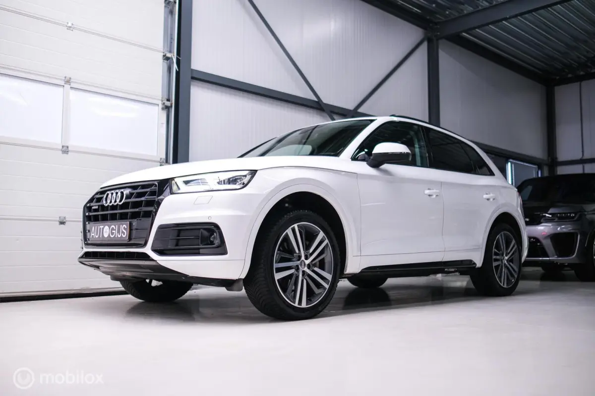 2.0 TFSI quattro Launch Edition | HUD | Virtual cockpit | Trekhaak | LED | Leder | Ambiance verlichting | Nieuw model |