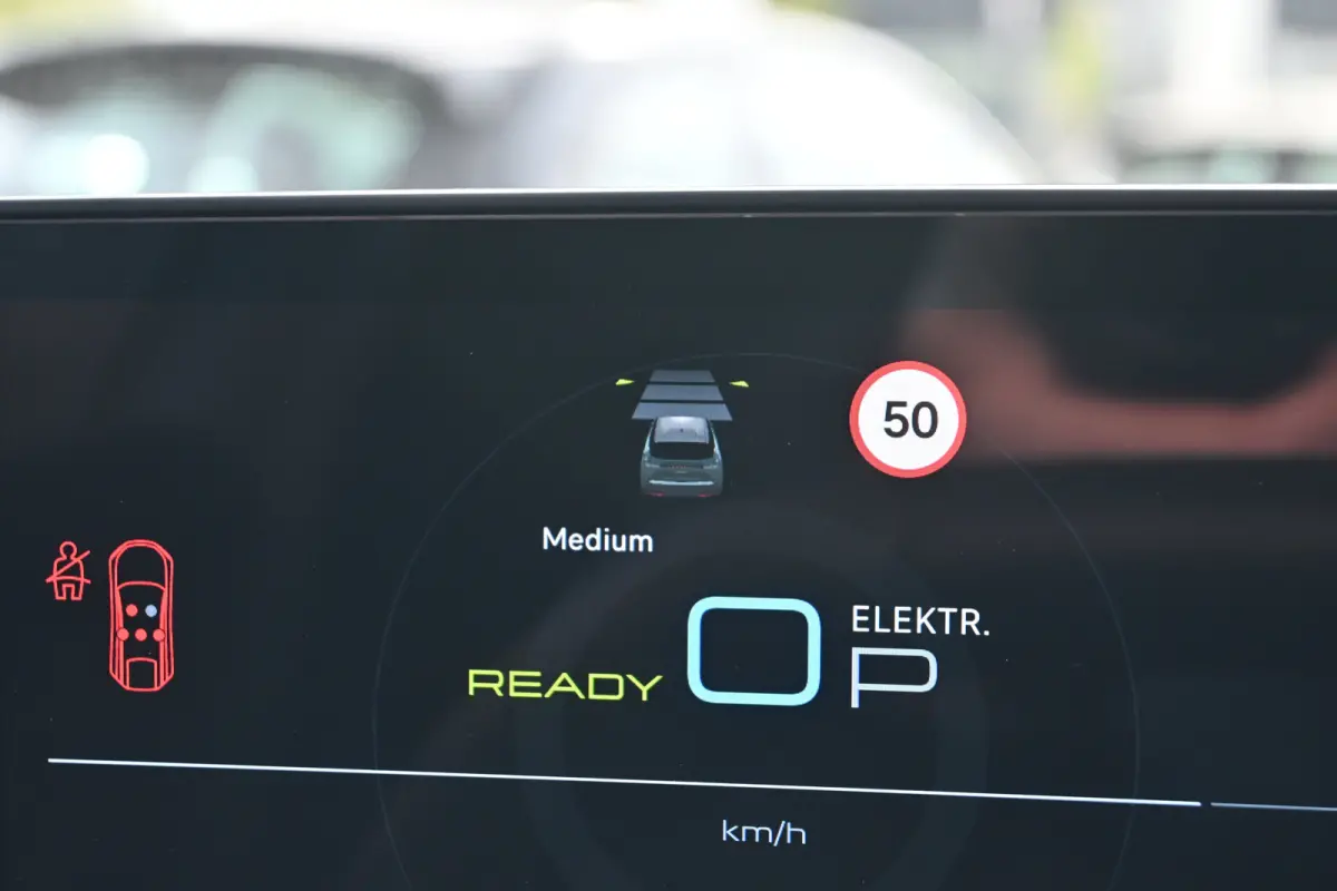 1.6 plug-in Hybrid 195 GT Exclusive Tot 8 Jaar Garantie! | Schuif-/Kanteldak | 7,4kW Lader | Adaptive Cruise | Dodehoek-Detectie | Keyless-Entry |