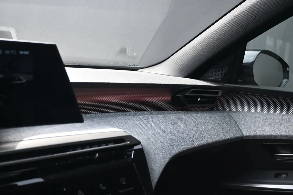 1.6 plug-in Hybrid 195 GT Exclusive Tot 8 Jaar Garantie! | Schuif-/Kanteldak | 7,4kW Lader | Adaptive Cruise | Dodehoek-Detectie | Keyless-Entry |
