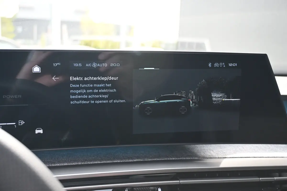 1.6 plug-in Hybrid 195 GT Exclusive Tot 8 Jaar Garantie! | Schuif-/Kanteldak | 7,4kW Lader | Adaptive Cruise | Dodehoek-Detectie | Keyless-Entry |