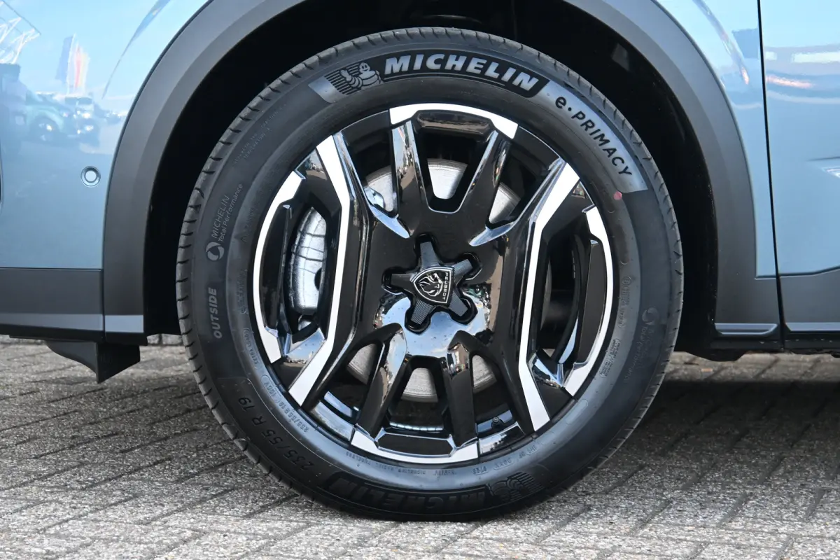 1.6 plug-in Hybrid 195 GT Exclusive Tot 8 Jaar Garantie! | Schuif-/Kanteldak | 7,4kW Lader | Adaptive Cruise | Dodehoek-Detectie | Keyless-Entry |