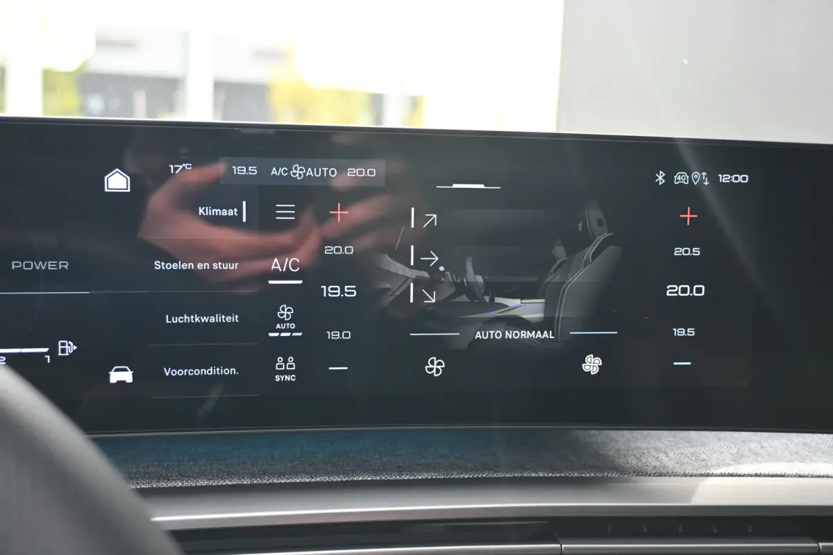 1.6 plug-in Hybrid 195 GT Exclusive Tot 8 Jaar Garantie! | Schuif-/Kanteldak | 7,4kW Lader | Adaptive Cruise | Dodehoek-Detectie | Keyless-Entry |