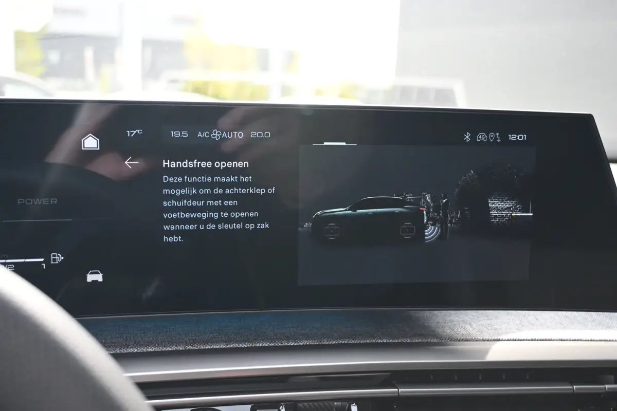1.6 plug-in Hybrid 195 GT Exclusive Tot 8 Jaar Garantie! | Schuif-/Kanteldak | 7,4kW Lader | Adaptive Cruise | Dodehoek-Detectie | Keyless-Entry |