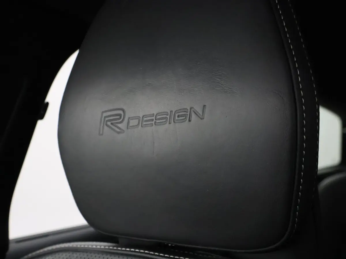 2.0 T8 AWD 390 PK R-DESIGN + BOWERS & WILKINS | HEAD-UP | ELEK. TREKHAAK | INSCRIPTION BURSTING BLUE METALLIC
