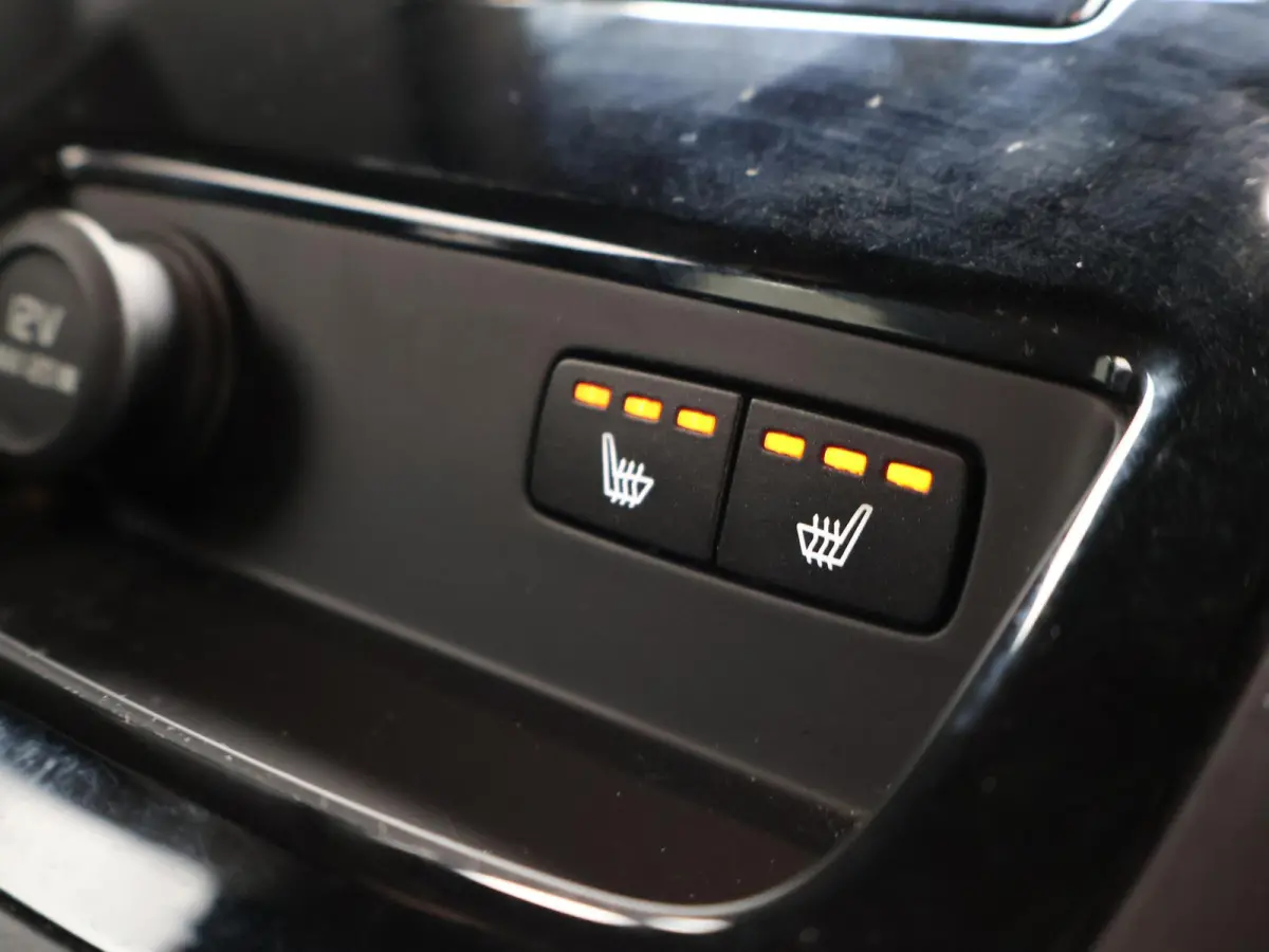 2.0 T8 AWD 390 PK R-DESIGN + BOWERS & WILKINS | HEAD-UP | ELEK. TREKHAAK | INSCRIPTION BURSTING BLUE METALLIC