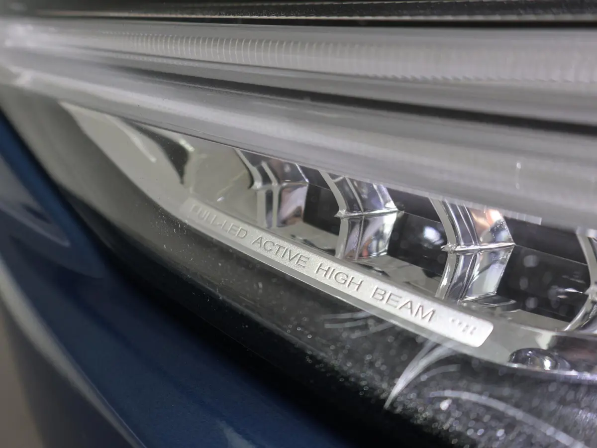 2.0 T8 AWD 390 PK R-DESIGN + BOWERS & WILKINS | HEAD-UP | ELEK. TREKHAAK | INSCRIPTION BURSTING BLUE METALLIC