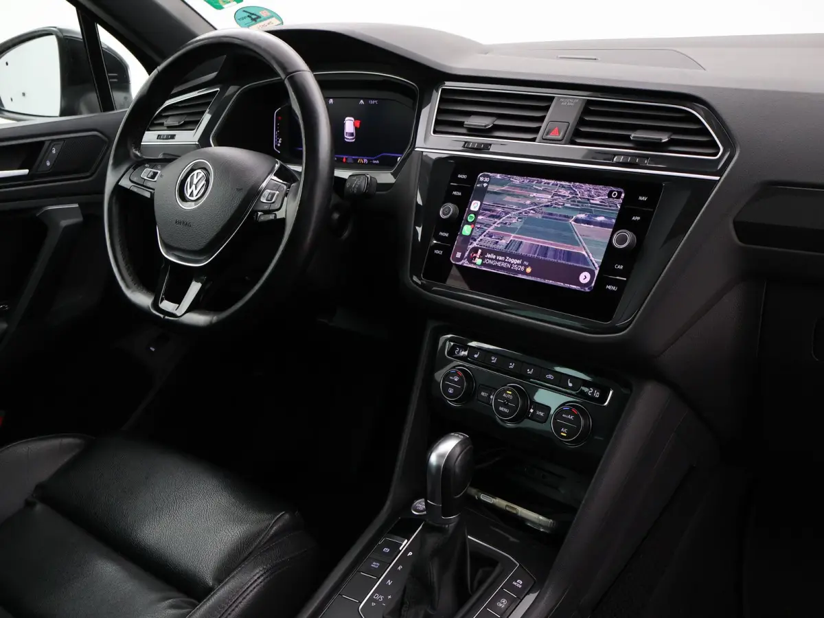 1.5 TSI ACT DSG R-LINE + PANORAMA | LEDER | VIRTUAL COCKPIT | MASSAGE | ADAPTIVE CRUISE