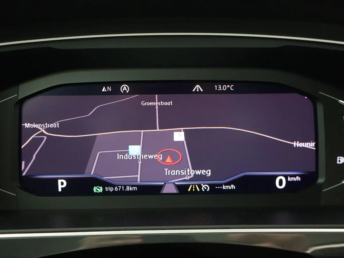 1.5 TSI ACT DSG R-LINE + PANORAMA | LEDER | VIRTUAL COCKPIT | MASSAGE | ADAPTIVE CRUISE