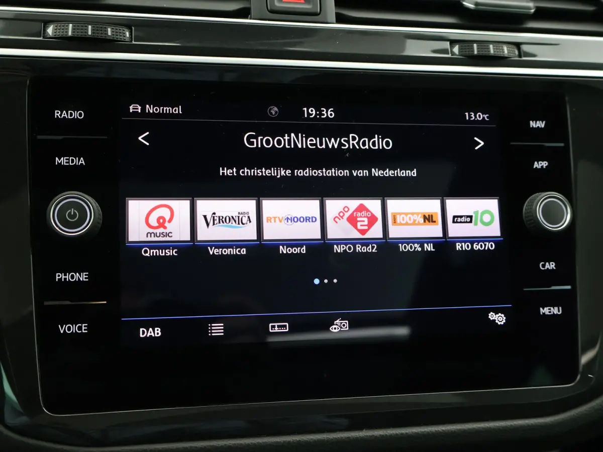 1.5 TSI ACT DSG R-LINE + PANORAMA | LEDER | VIRTUAL COCKPIT | MASSAGE | ADAPTIVE CRUISE