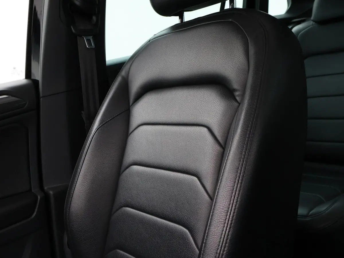 1.5 TSI ACT DSG R-LINE + PANORAMA | LEDER | VIRTUAL COCKPIT | MASSAGE | ADAPTIVE CRUISE