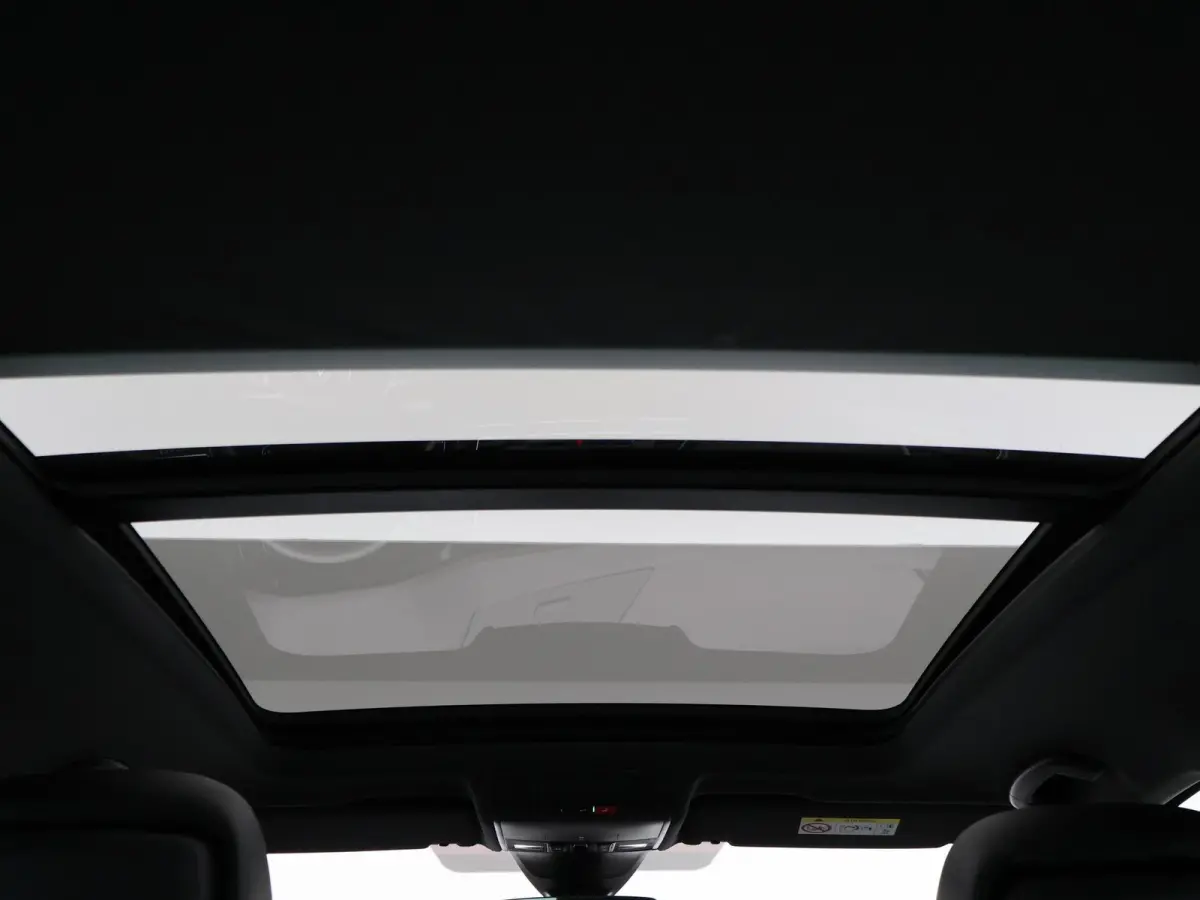 1.5 TSI ACT DSG R-LINE + PANORAMA | LEDER | VIRTUAL COCKPIT | MASSAGE | ADAPTIVE CRUISE