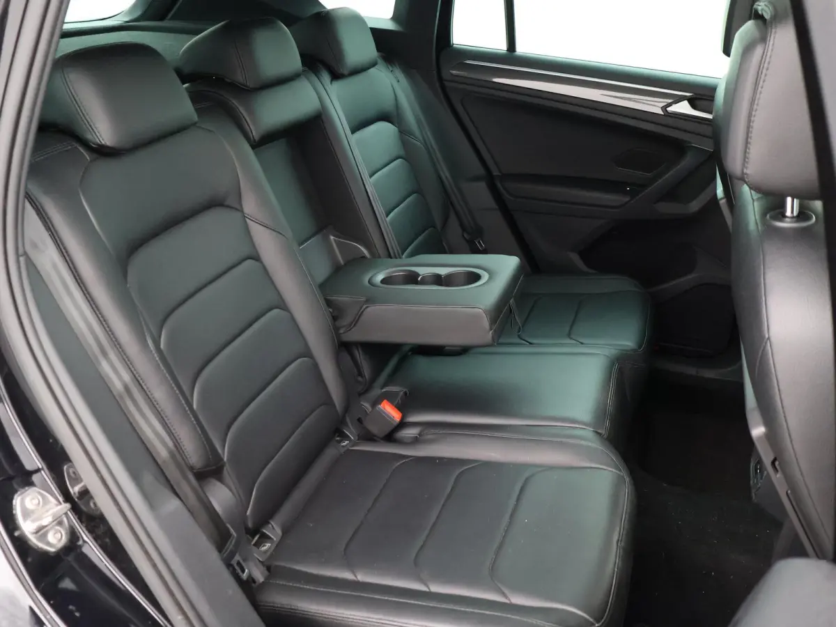 1.5 TSI ACT DSG R-LINE + PANORAMA | LEDER | VIRTUAL COCKPIT | MASSAGE | ADAPTIVE CRUISE