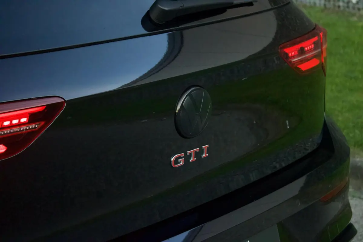 8 GTI Clubsport | Pano - Head Up - Camera