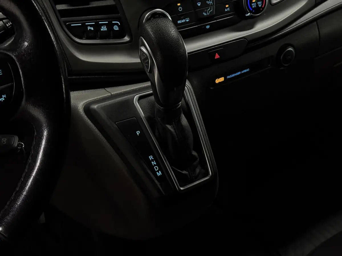 320 2.0 TDCI L2H1 Trend DC | CarPlay