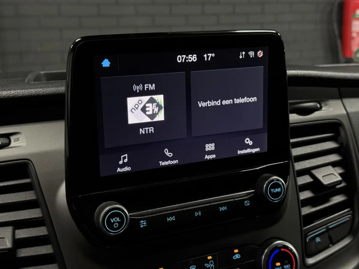 320 2.0 TDCI L2H1 Trend DC | CarPlay