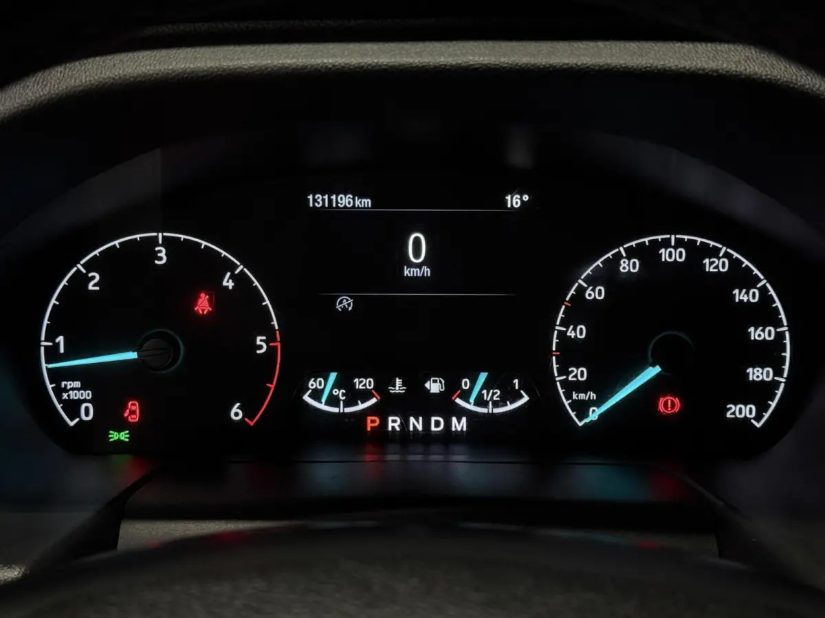 320 2.0 TDCI L2H1 Trend DC | CarPlay
