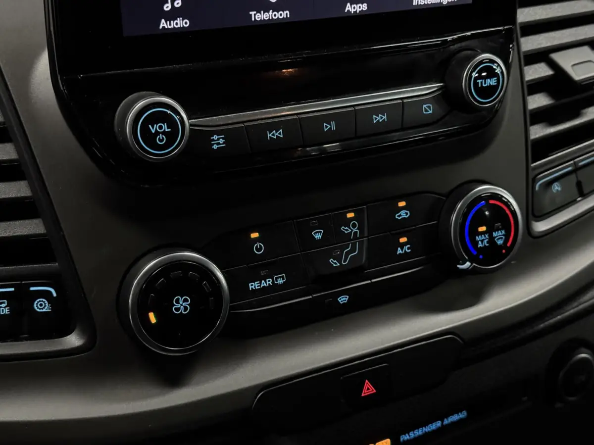 320 2.0 TDCI L2H1 Trend DC | CarPlay