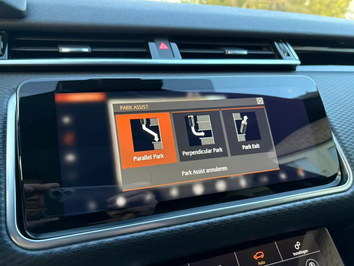 3.0 D275 AWD SE Panorama Meridian Dealer O.H