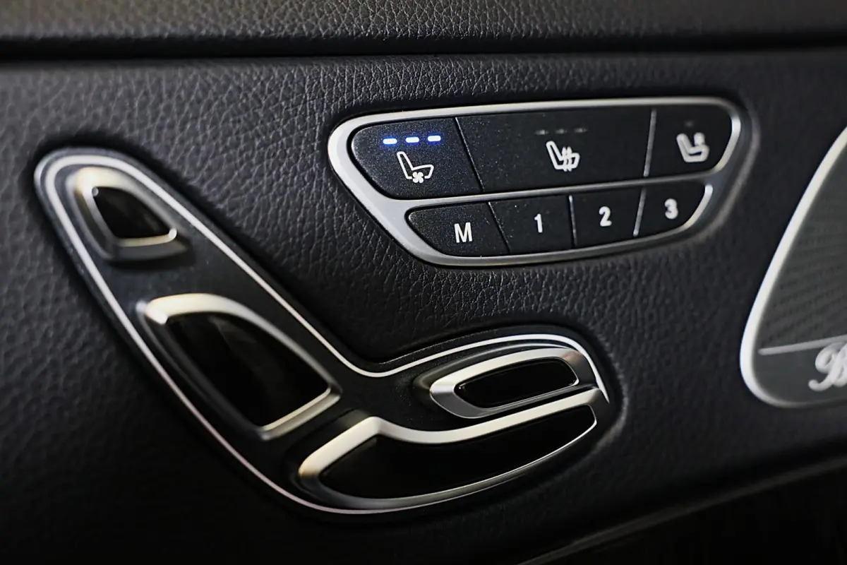 500 Lang AMG Line / Acc / Lane Assist / Dode Hoek / 360 Camera / Chauffeurspakket / Schermen / Pano / Led