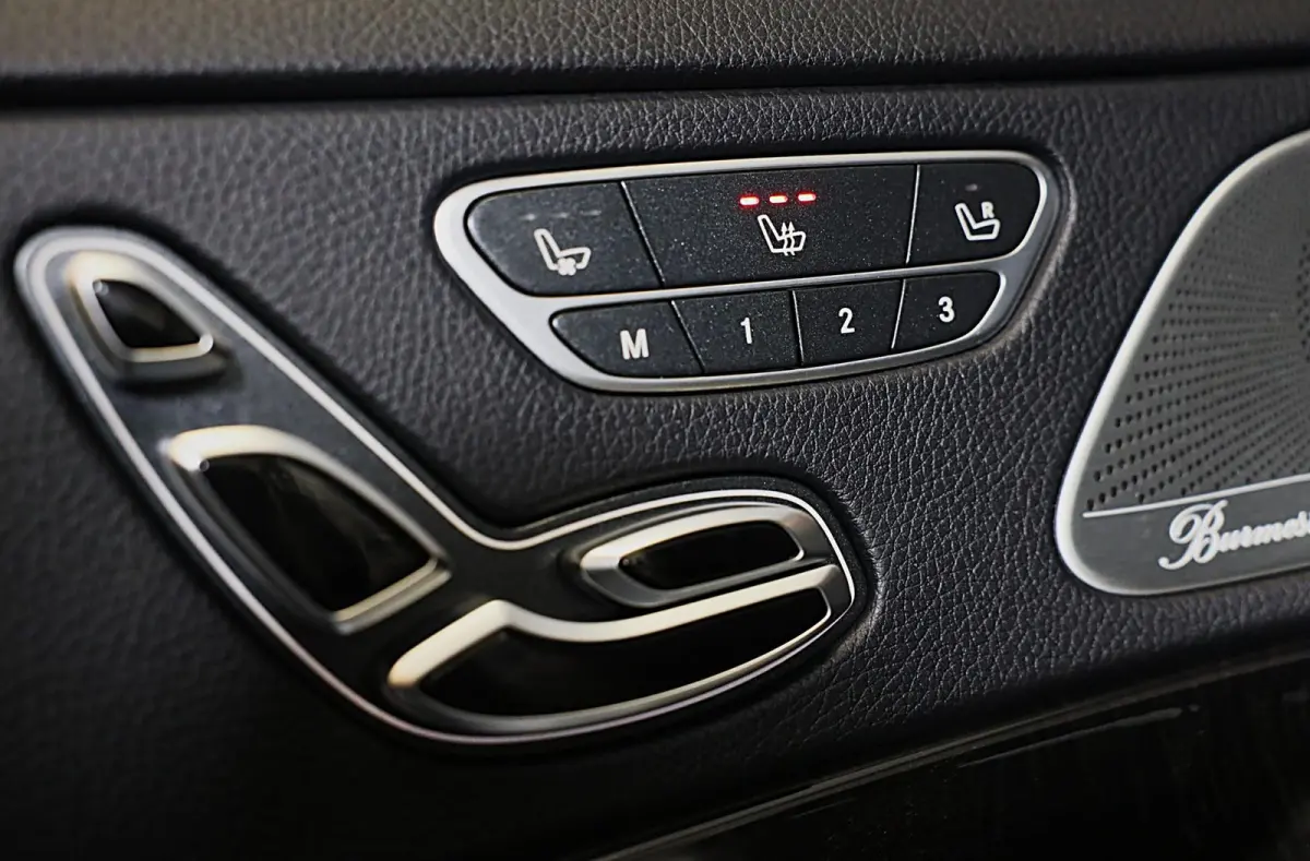 500 Lang AMG Line / Acc / Lane Assist / Dode Hoek / 360 Camera / Chauffeurspakket / Schermen / Pano / Led