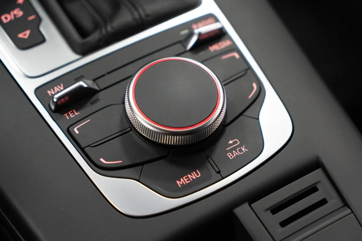 1.4 TFSI Ambition Pro Line S Adaptive Cruise Control | Half leder