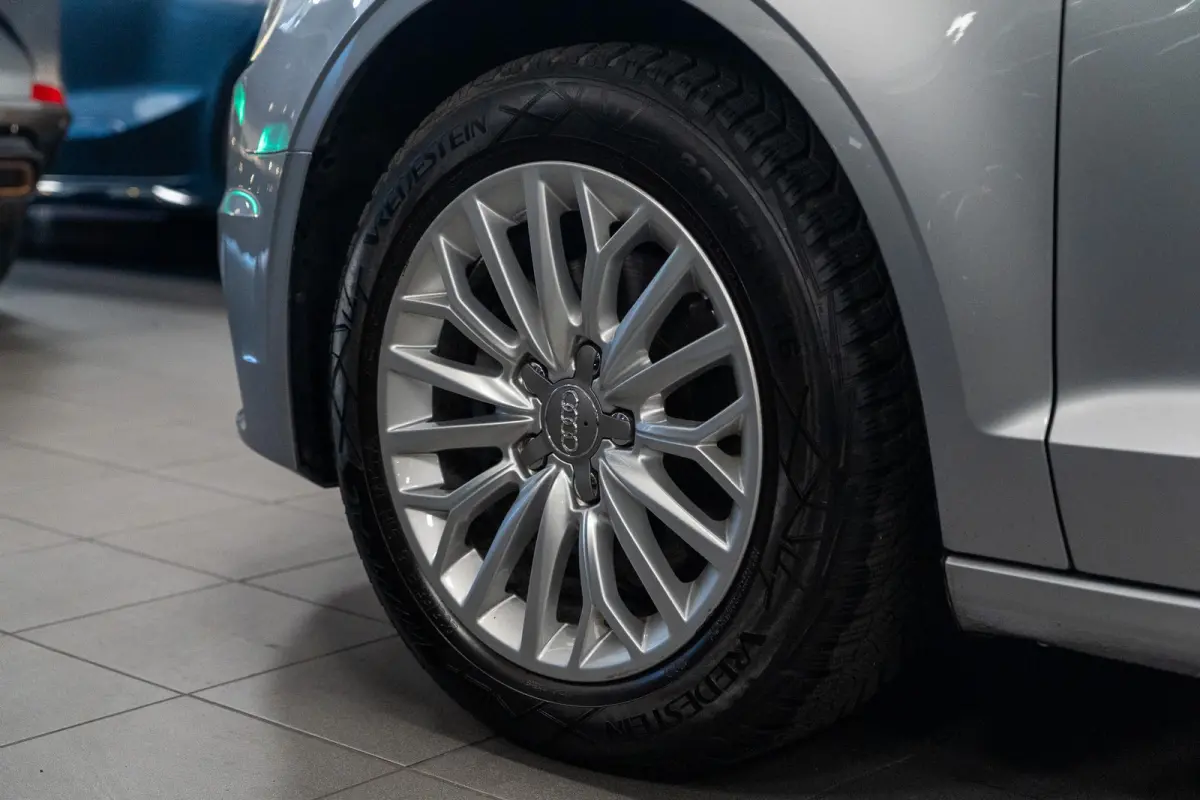 1.4 TFSI Ambition Pro Line S Adaptive Cruise Control | Half leder