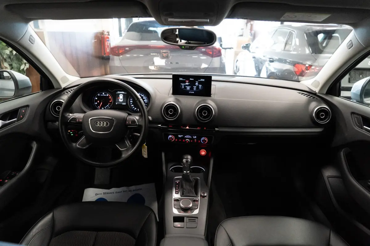 1.4 TFSI Ambition Pro Line S Adaptive Cruise Control | Half leder