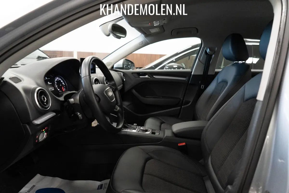 1.4 TFSI Ambition Pro Line S Adaptive Cruise Control | Half leder