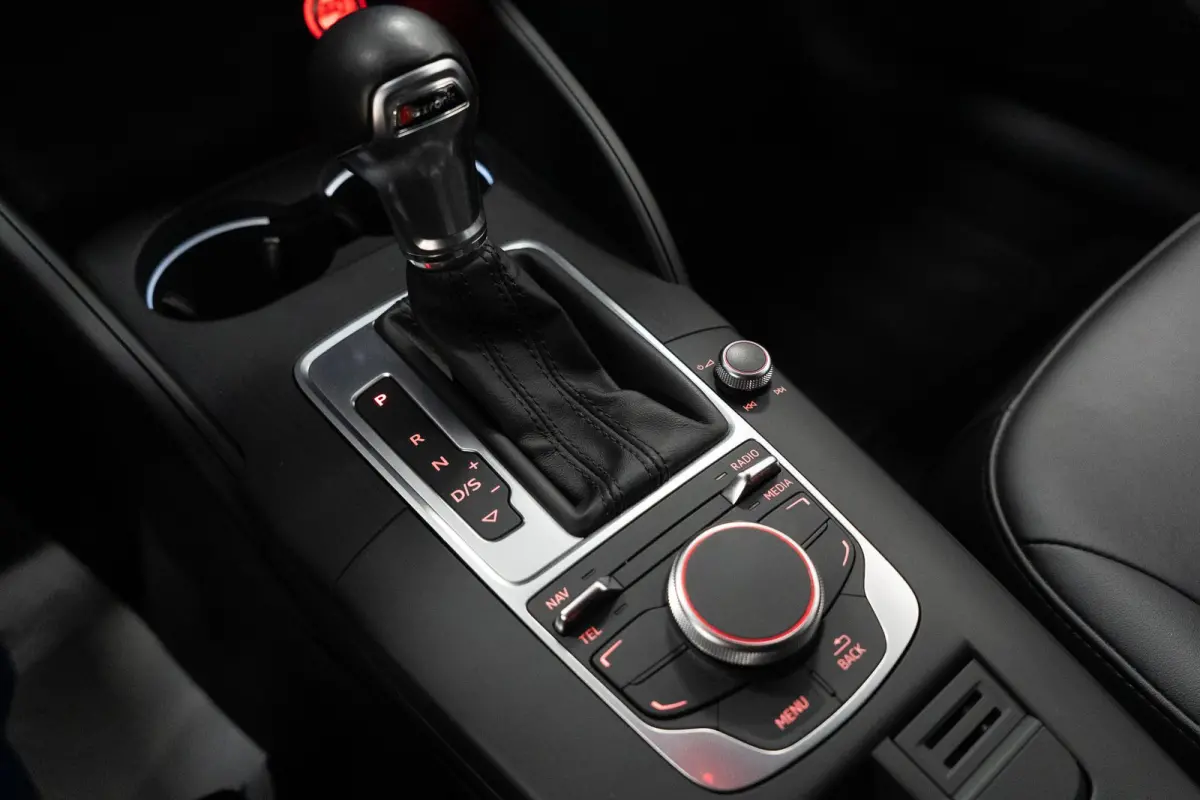 1.4 TFSI Ambition Pro Line S Adaptive Cruise Control | Half leder