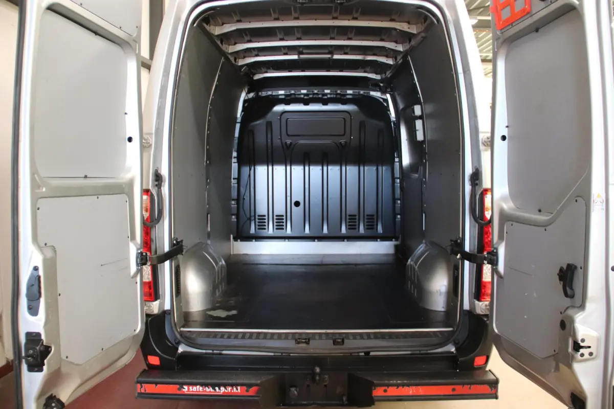 2.3 Turbo L1H2 AUTOMAAT 180 PK