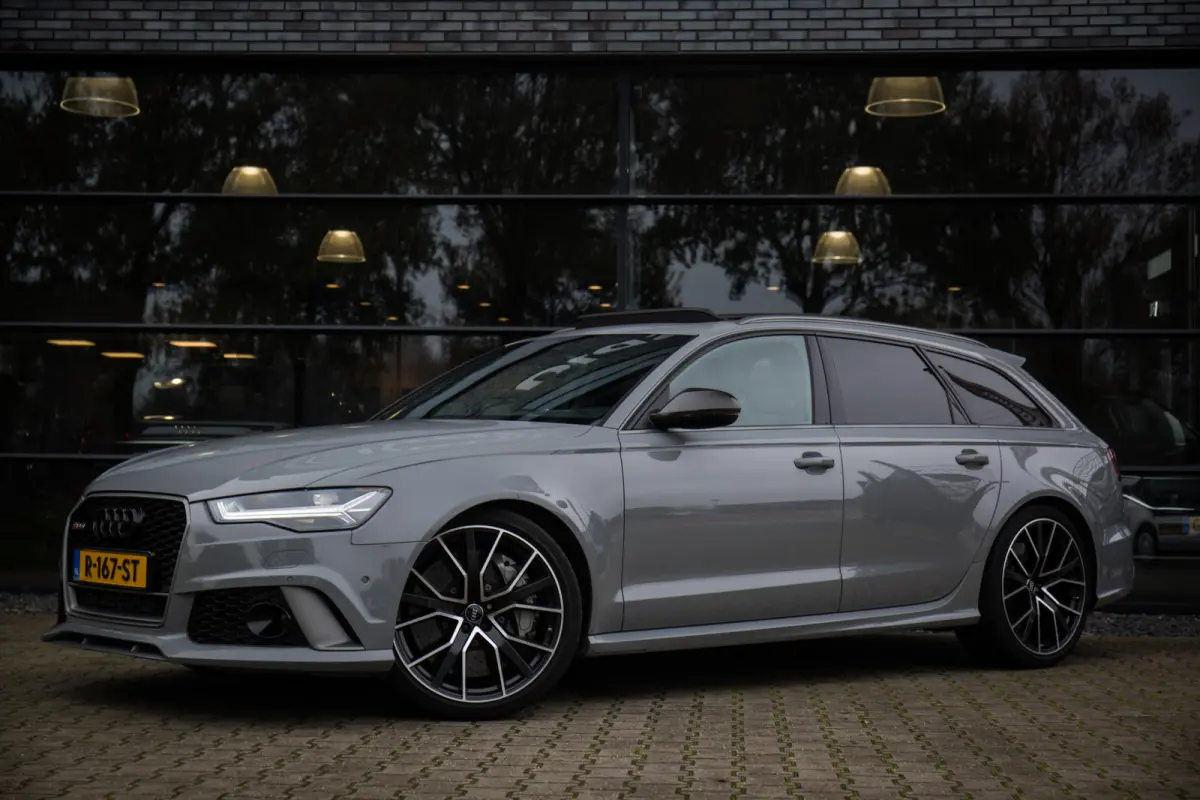 4.0 TFSI Quattro Performance , Milltek, Keramisch, Panoramadak, Carbon, Nachtzicht, Vol!