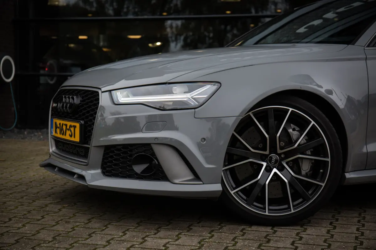 4.0 TFSI Quattro Performance , Milltek, Keramisch, Panoramadak, Carbon, Nachtzicht, Vol!