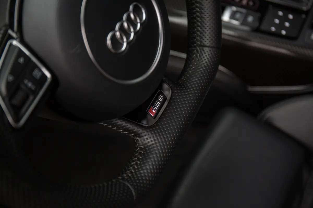 4.0 TFSI Quattro Performance , Milltek, Keramisch, Panoramadak, Carbon, Nachtzicht, Vol!